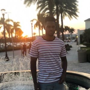 Meet your Posher, Enricke